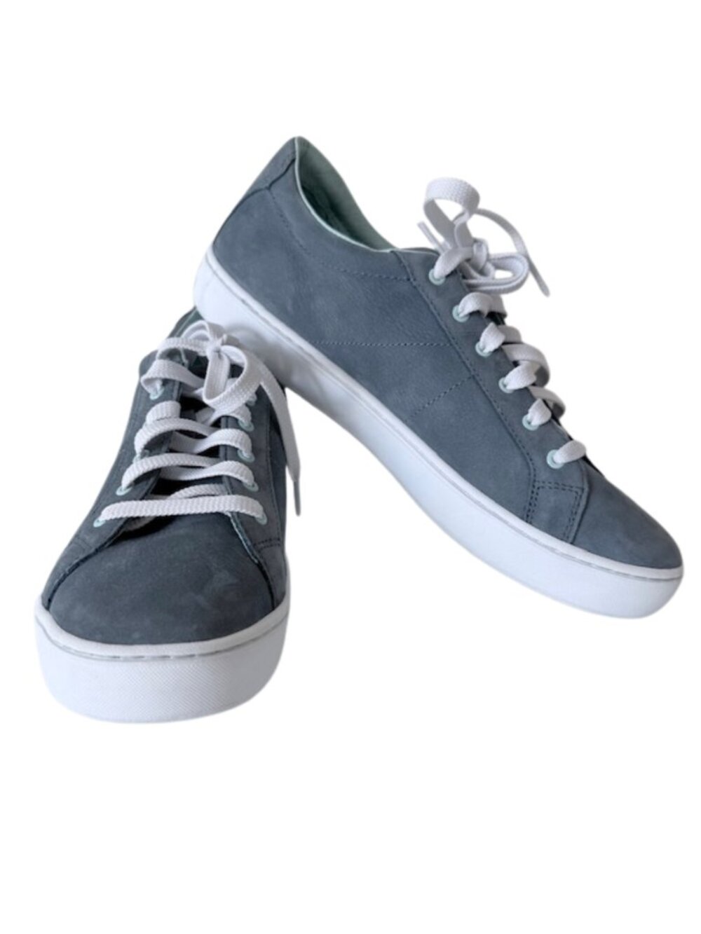 L.L.Bean Eco Bay Leather Sneakers Women’s Size 9.5 Medium – Casual Comfort